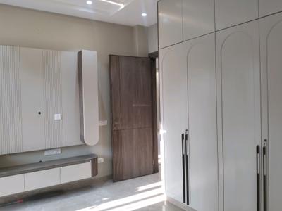 Bedroom Image of 1800 Sq.ft 3 BHK Builder Floor for sale in Paschim Vihar New Delhi for Rs. 38500000