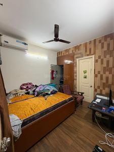 Bedroom Image of 1040 Sq.ft 2 BHK Apartment / Flat for sale in Paramount Floraville, Sector 137 Noida for Rs. 12400000
