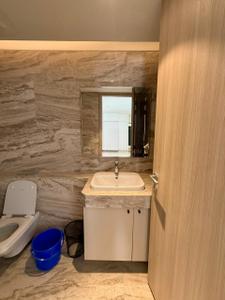 Bathroom Image of 2800 Sq.ft 4 BHK Apartment / Flat for sale in Rustomjee Crown, Prabhadevi Mumbai for Rs. 190000000