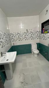 Bathroom Image of 2200 Sq.ft 2 BHK Independent House for rent in Vrindavan Yojana Lucknow for Rs. 35000