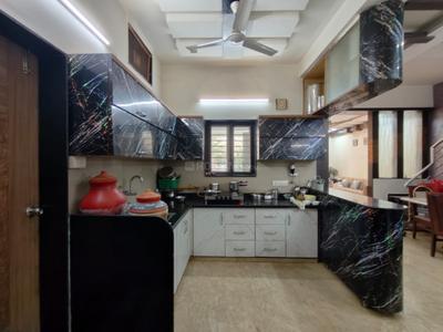 Kitchen Image of 2700 Sq.ft 4 BHK Villa for sale in Thaltej Ahmedabad for Rs. 65000000