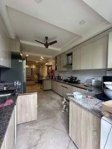 Kitchen Image of 2300 Sq.ft 3 BHK Builder Floor for rent in Sector 43 Gurgaon for Rs. 85000