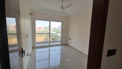 Bedroom Image of 1620 Sq.ft 3 BHK Builder Floor for rent in Amolik Aster Woods, Sector 98 Faridabad for Rs. 30000