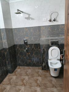 Common Bathroom Image of 2776 Sq.ft 4 BHK Apartment / Flat for sale in Bestech Park View Grand Spa, Sector 81 Gurgaon for Rs. 43800000