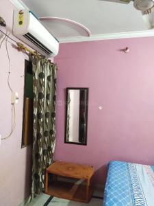 Bedroom Image of 750 Sq.ft 2 BHK Builder Floor for rent in Sector 3 Rohini New Delhi for Rs. 22000