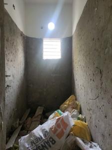 Common Bathroom Image of 750 Sq.ft 2 BHK Apartment / Flat for sale in Mukundapur Kolkata for Rs. 2200000