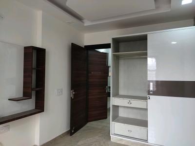 Bedroom Image of 850 Sq.ft 2 BHK Builder Floor for sale in Shalimar Bagh New Delhi for Rs. 10100000