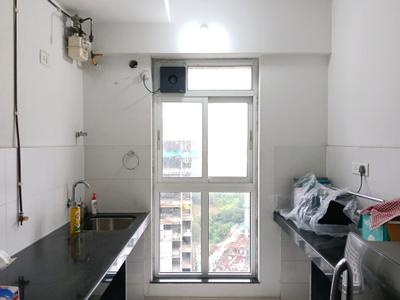 Kitchen Image of 700 Sq.ft 1.5 BHK Apartment / Flat for rent in Godrej Emerald by Godrej Properties Ltd. , Kasarvadavali Thane for Rs. 27000