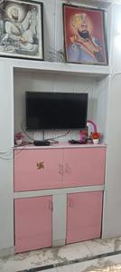 Bedroom Image of 315 Sq.ft 1 BHK Builder Floor for sale in Shalimar Bagh New Delhi for Rs. 3500000