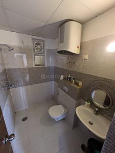 Bathroom Image of 1325 Sq.ft 3 BHK Apartment / Flat for rent in Indosam 75, Sector 75 Noida for Rs. 50000