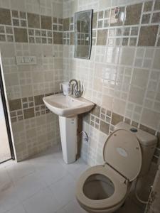 Bathroom Image of 1560 Sq.ft 3 BHK Apartment / Flat for sale in Krishna Super Greens, Jankipuram Extension Lucknow for Rs. 8000000