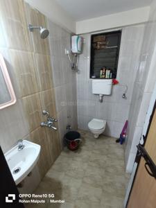 Bathroom Image of Mumbai homes pg in Kurla East, Mumbai