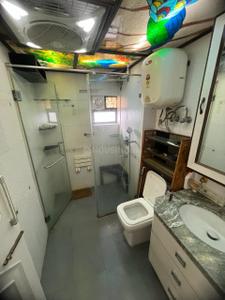 Bathroom Image of 3400 Sq.ft 3 BHK Apartment / Flat for sale in South City, Prince Anwar Shah Connector Kolkata for Rs. 71500000