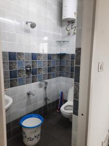 Bathroom Image of 1450 Sq.ft 3 BHK Apartment / Flat for sale in Besant Nagar Chennai for Rs. 31000000