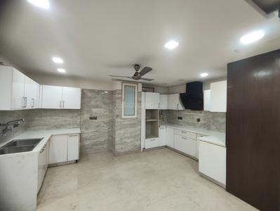 Kitchen Image of 1800 Sq.ft 3 BHK Builder Floor for rent in Bali Nagar New Delhi for Rs. 50000