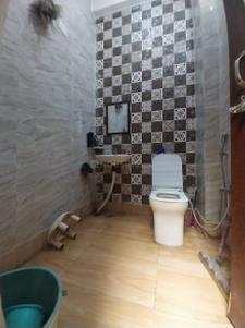 Bathroom Image of 1150 Sq.ft 2.5 BHK Apartment / Flat for sale in Supertech Cape Town, Sector 74 Noida for Rs. 12300000