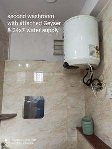 Bathroom Image of 1200 Sq.ft 3 BHK Apartment / Flat for rent in Vasundhra Kunj Floor, Vasundhara Ghaziabad for Rs. 26500