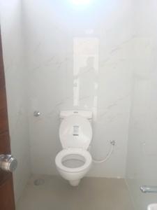 Common Bathroom Image of 1800 Sq.ft 3 BHK Apartment / Flat for rent in Kondapur Hyderabad for Rs. 45000