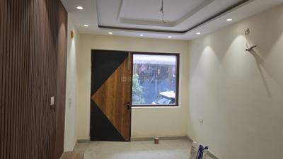 Living Room Image of 1300 Sq.ft 3 BHK Apartment / Flat for sale in Paschim Vihar New Delhi for Rs. 20500000