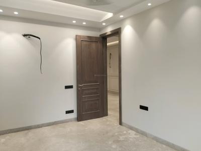 Bedroom Image of 2538 Sq.ft 4 BHK Builder Floor for sale in Model Town New Delhi for Rs. 60000000