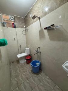 Bathroom Image of 750 Sq.ft 1 BHK Apartment / Flat for rent in Ejipura Bengaluru for Rs. 25000