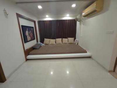 Bedroom Image of 3151 Sq.ft 5 BHK Apartment / Flat for sale in Sheladia Pushkar Apartments, Bodakdev Ahmedabad for Rs. 30000000