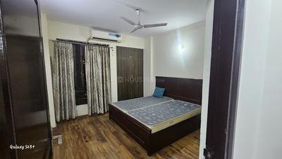 Bedroom Image of 1205 Sq.ft 4.5 BHK Independent House for sale in Sector 11 Noida for Rs. 32500000