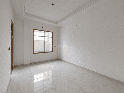 Living Room Image of 2200 Sq.ft 4 BHK Independent House for sale in Akhari Varanasi for Rs. 11500000
