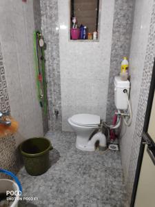Bathroom Image of 950 Sq.ft 2 BHK Apartment / Flat for sale in Ajwa Nimeta Link Road Vadodara for Rs. 2900000