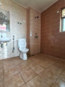 Bathroom Image of 1910 Sq.ft 3 BHK Apartment / Flat for rent in Unitech The Gateway, Santragachi Howrah for Rs. 29000
