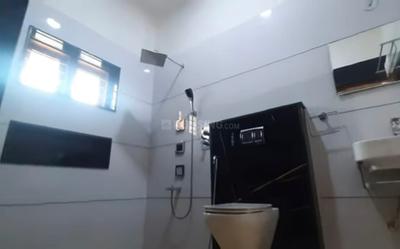 Bathroom Image of 2040 Sq.ft 3 BHK Apartment / Flat for rent in Sanjaynagar Bengaluru for Rs. 65000