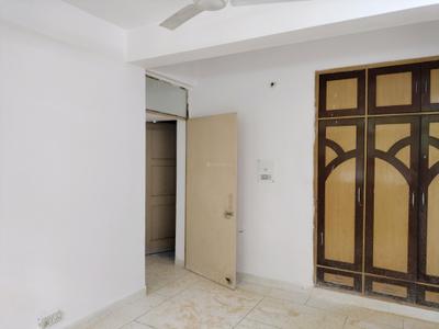 Bedroom Image of 1600 Sq.ft 3 BHK Apartment / Flat for sale in Golden Heights Apartments, Sector 12 Dwarka New Delhi for Rs. 27000000