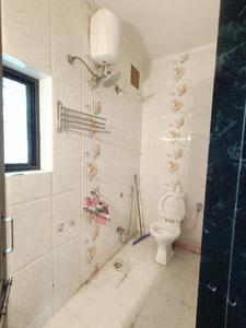 Bathroom Image of 1250 Sq.ft 2 BHK Independent House for rent in Mittal Akshay Apartments, Koregaon Park Pune for Rs. 35000