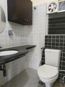 Common Bathroom Image of 1398 Sq.ft 3 BHK Apartment / Flat for rent in Radiance Ivy Terrace, Egattur Chennai for Rs. 36000