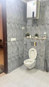 Bathroom Image of 3206 Sq.ft 4.5 BHK Builder Floor for sale in Green Field Colony Faridabad for Rs. 30000000