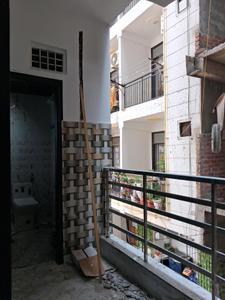 Living Room Image of 1050 Sq.ft 2 BHK Apartment / Flat for sale in Sector 49 Noida for Rs. 3900000