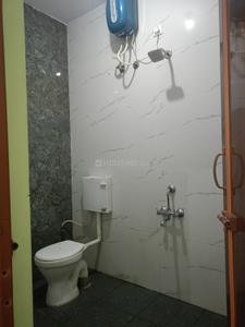Bathroom Image of 1200 Sq.ft 1 BHK Independent House for rent in New Baiyyappanahalli Bengaluru for Rs. 18500