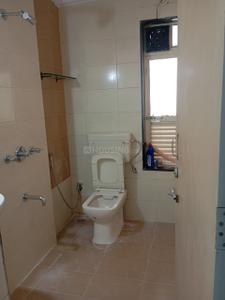 Bathroom Image of 1286 Sq.ft 3 BHK Apartment / Flat for sale in Nirmal City Of Joy, Mulund West Mumbai for Rs. 25600000
