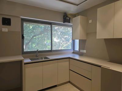 Kitchen Image of 3360 Sq.ft 4 BHK Apartment / Flat for sale in Juhu Mumbai for Rs. 125000000