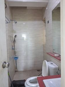 Common Bathroom Image of 1732 Sq.ft 3 BHK Apartment / Flat for sale in DLF Capital Greens Phase II by DLF, Karampura New Delhi for Rs. 36500000