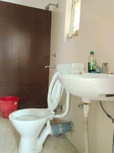 Common Bathroom Image of 895 Sq.ft 3 BHK Apartment / Flat for sale in Maheshtala Kolkata for Rs. 3500000