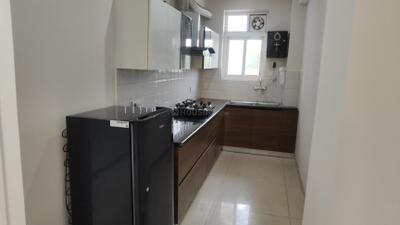 Kitchen Image of 1550 Sq.ft 3 BHK Apartment / Flat for rent in Maxxus Elanza, PR7 Airport Road Zirakpur for Rs. 35000