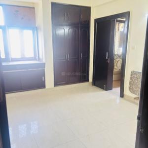 Bedroom Image of 1550 Sq.ft 3 BHK Apartment / Flat for sale in Unesco Apartments, Patparganj New Delhi for Rs. 35000000