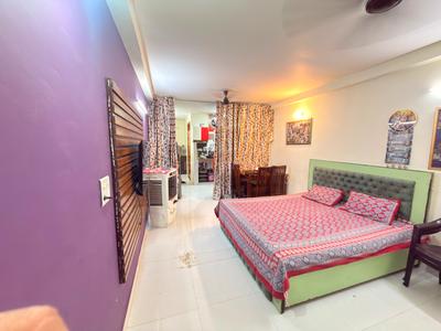 Bedroom Image of 900 Sq.ft 3 BHK Apartment / Flat for sale in Rajpur Khurd Extension New Delhi for Rs. 4200000