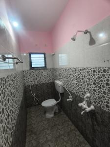 Bathroom Image of 1200 Sq.ft 2 BHK Independent House for rent in Iyyappanthangal Chennai for Rs. 26000