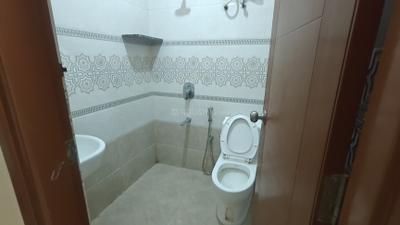 Bathroom Image of 600 Sq.ft 1 BHK Apartment / Flat for rent in Brookefield Bengaluru for Rs. 26500