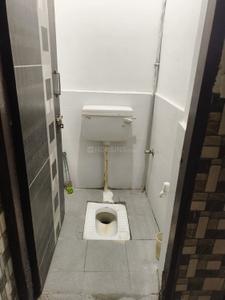 Bathroom Image of 900 Sq.ft 2 BHK Independent House for rent in Sector 48 Faridabad for Rs. 12500