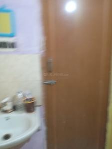 Bathroom Image of 850 Sq.ft 1 BHK Apartment / Flat for rent in Airport Gate no. 1 Kolkata for Rs. 16000