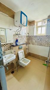 Bathroom Image of 1342 Sq.ft 3 BHK Apartment / Flat for sale in Mittal Cosmos Executive Apartment, Palam Vihar Gurgaon for Rs. 16500000