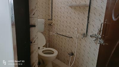 Bathroom Image of 1000 Sq.ft 2 BHK Apartment / Flat for rent in Banjara Hills Hyderabad for Rs. 27000